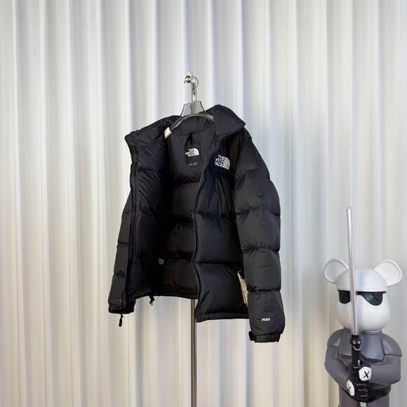 The North Face 1996 Retro Nuptse 700 Fill Packable Jacket - Picture 2 of 9